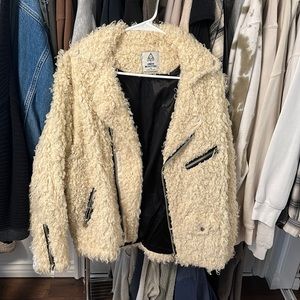 UNIF Sherpa Moro jacket